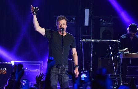 Dierks Bentley Surprises Fans With A Pop-Up Concert At Knoxville’s The International