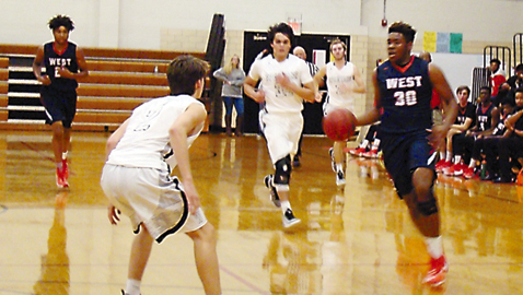 Webb overcomes tough start to pound Rebels 61-38