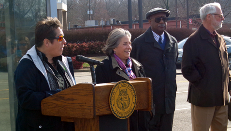 Rogero announces grant to improve North Broadway traffic flow