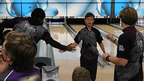 Bulldog bowlers reach sectionals, shoot for first state