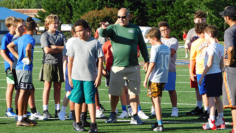 Chavis, longtime SEC coach, assisting West middle school team