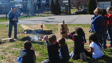 South Knoxville students treated to battlefield cooking demonstrations