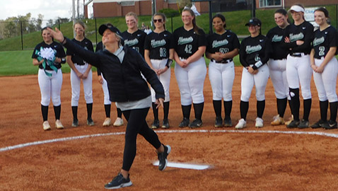 Carter High dedicates new softball facility