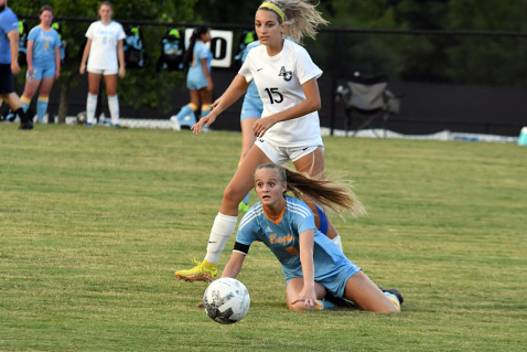 Gibbs soccer team has lofty expectations despite not having home in 2022