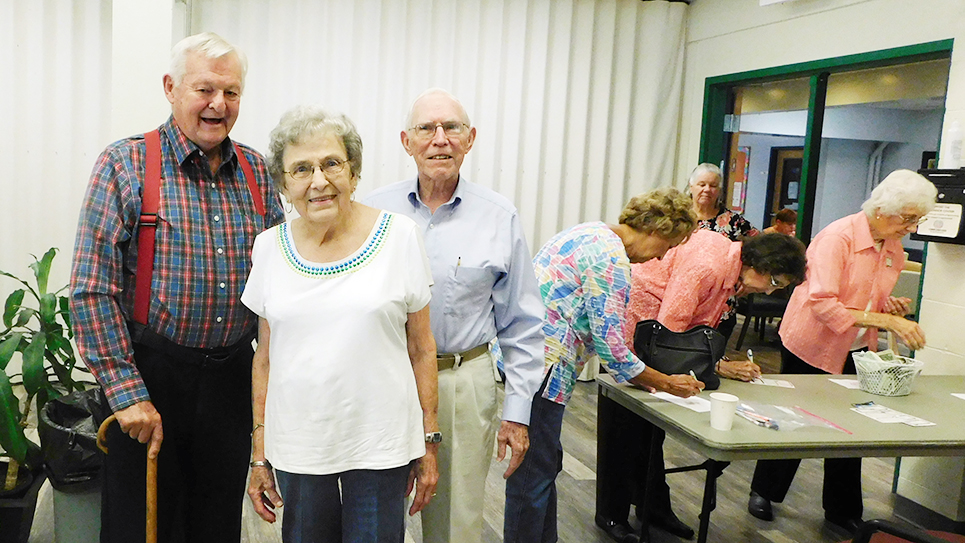 Former Standard Knitting Mill employees hold reunion